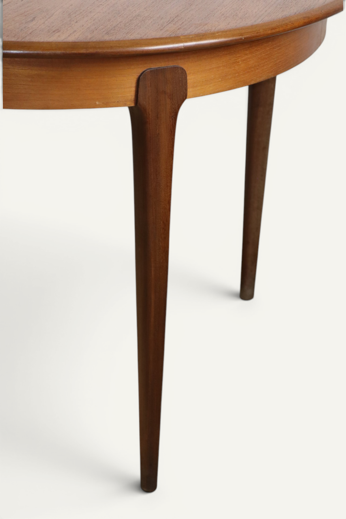 Table de repas extensible scandinave en teck - Années 1960