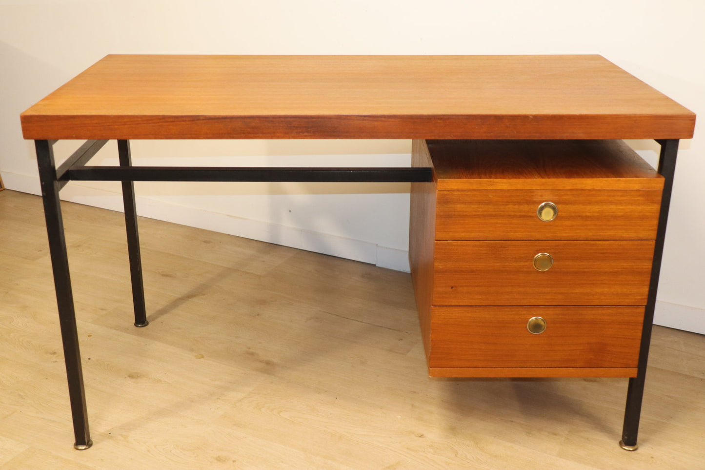 Bureau vintage en teck & métal – années 60