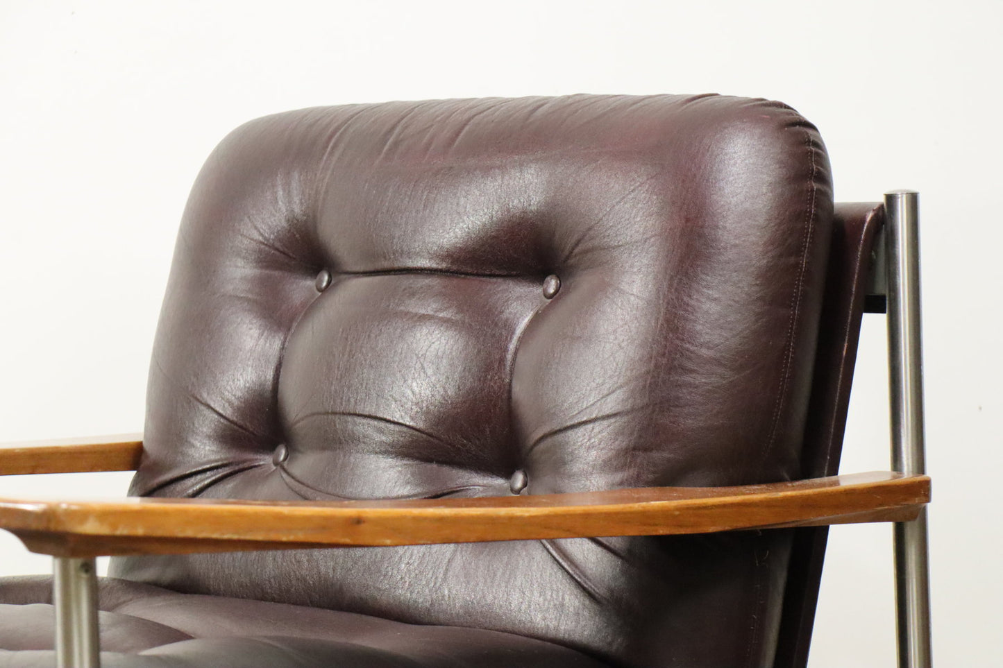 Fauteuil vintage style Bauhaus en skaï et métal, 1970