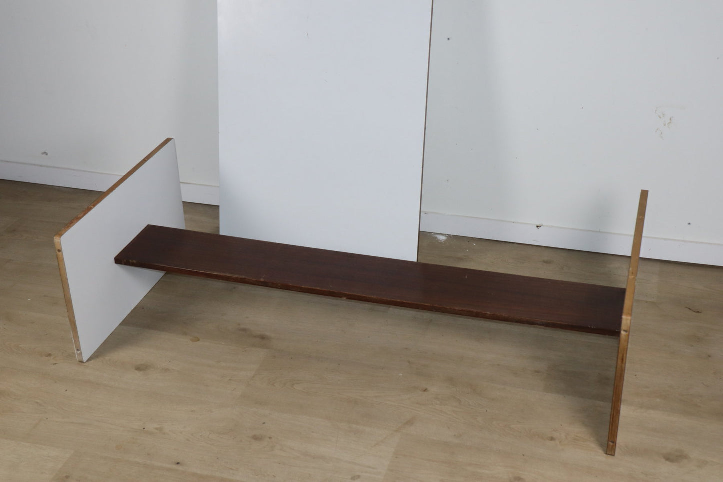Table basse évolutive Pierre Guariche – La Plagne – Années 70