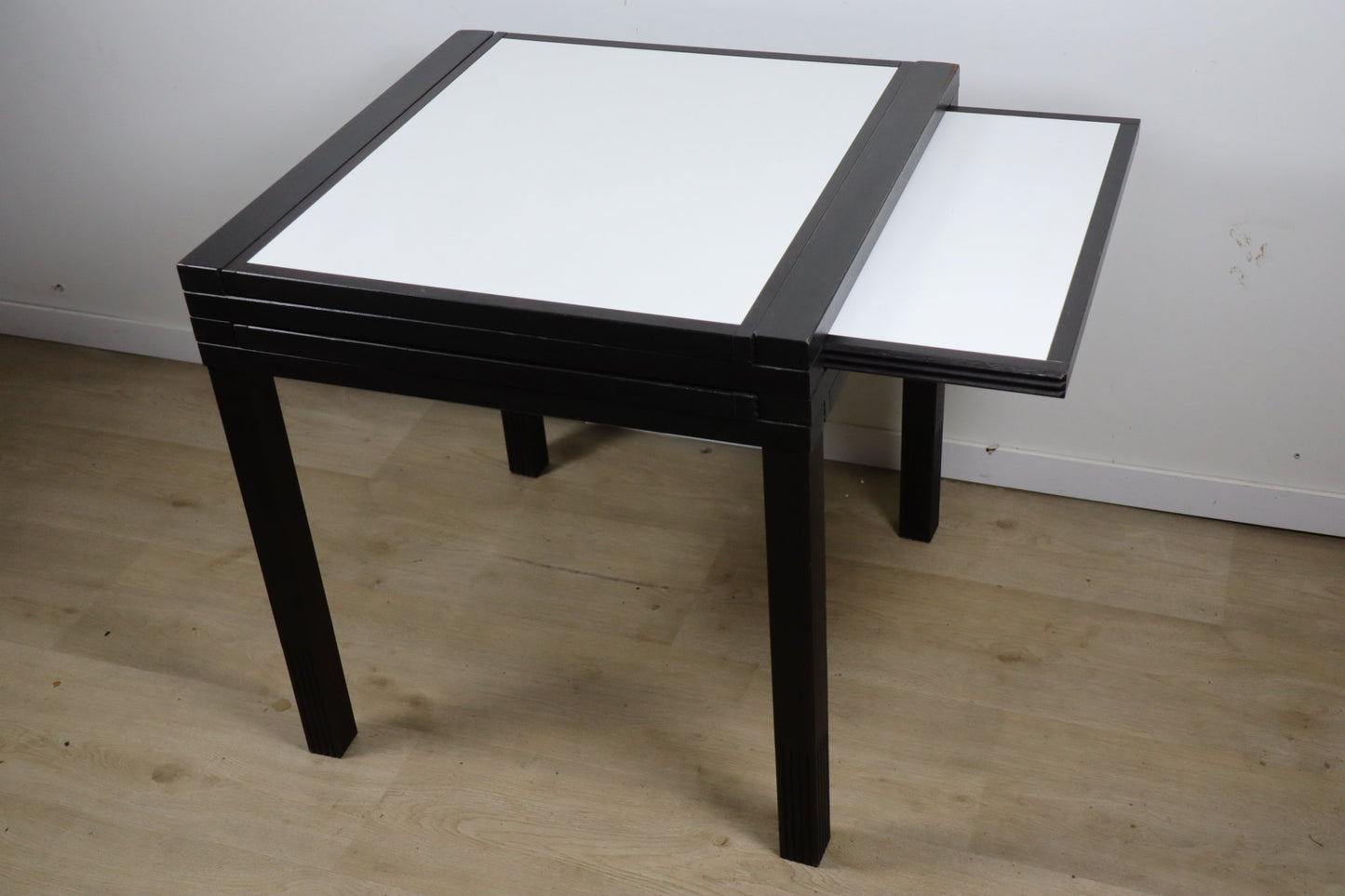 Table modulable bi-colore Bernard Vuarnesson - Années 80