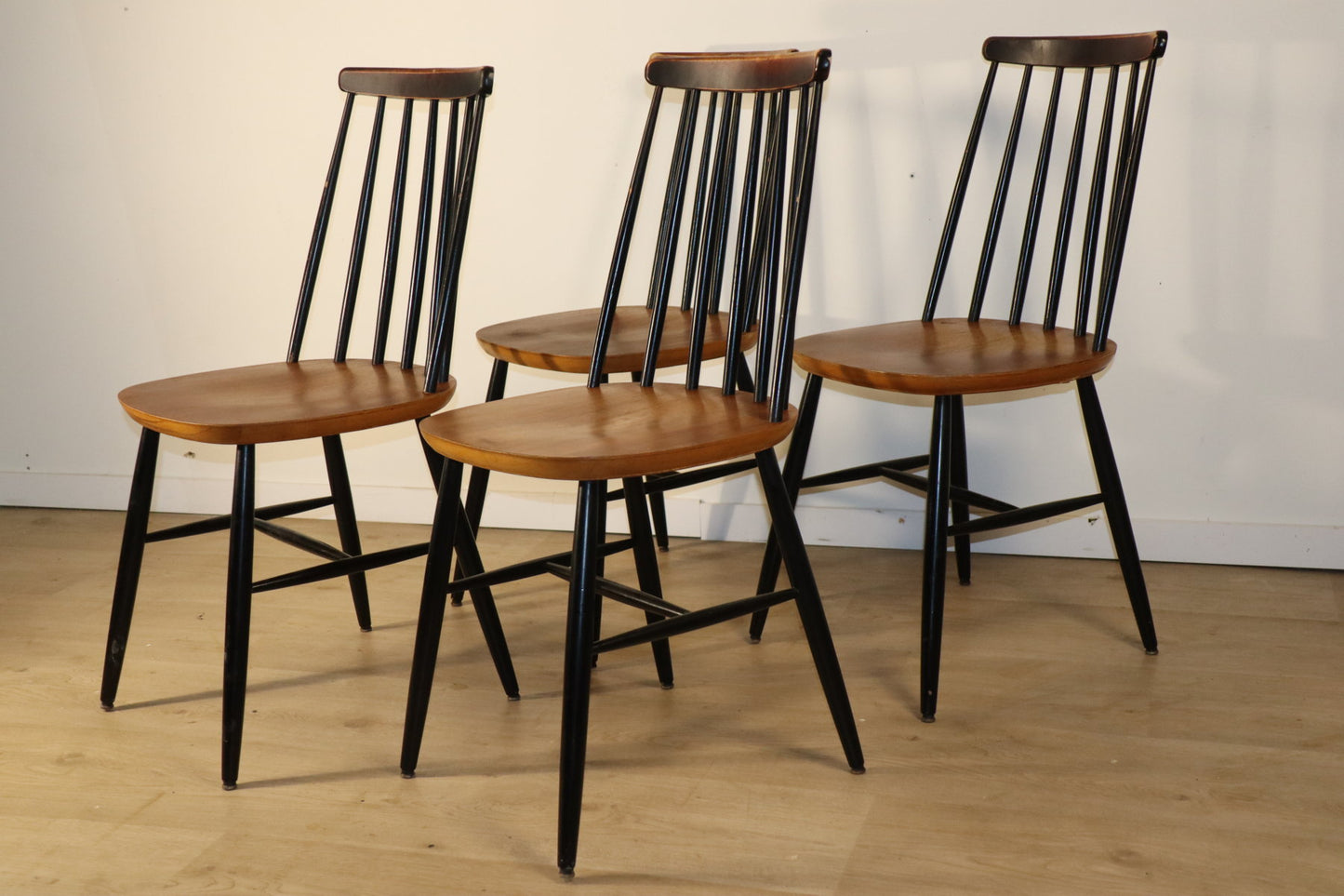 Série de 4 chaises vintage en bois, 1960