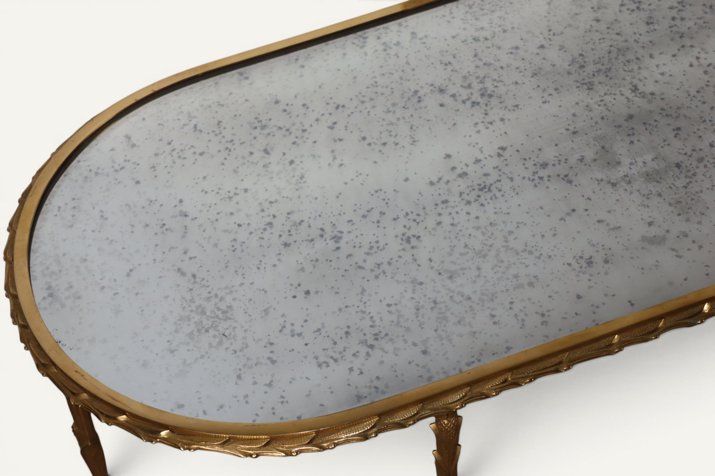 Table basse Maison Baguès en bronze doré et miroir vieilli – Années 1950