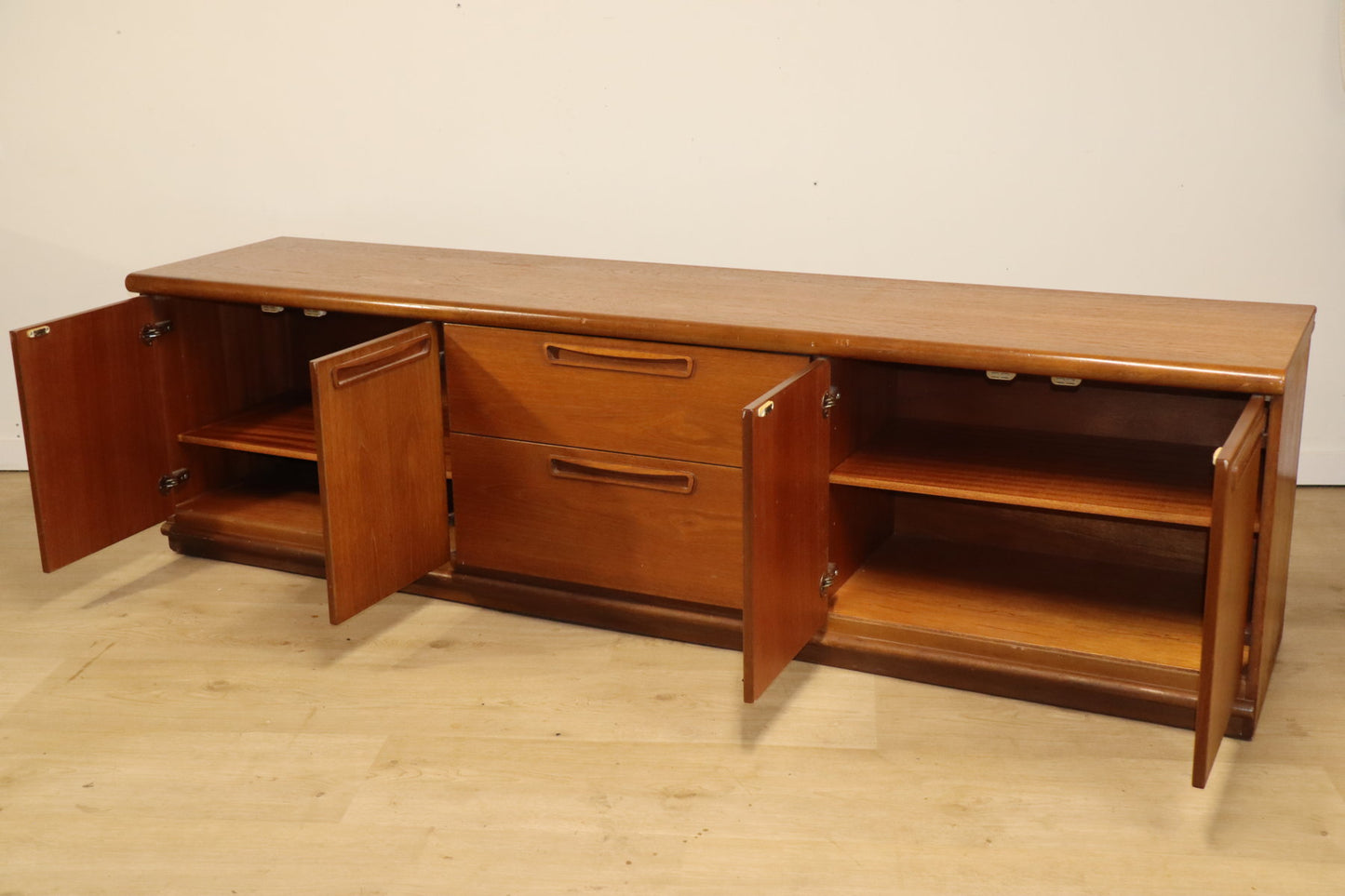 Enfilade basse Meredew en teck, 1960