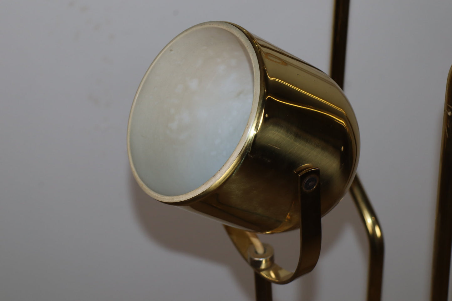 Lampadaire vintage Goffredo Reggiani en métal doré - Années 70