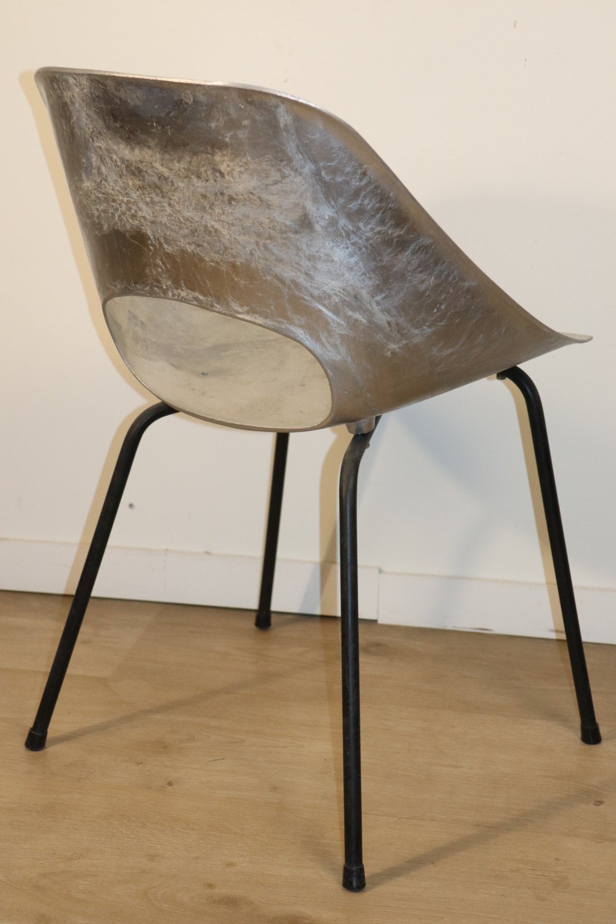 Chaise Aluminium modèle "Tulipe" de Pierre Guariche édition Steiner, 1960