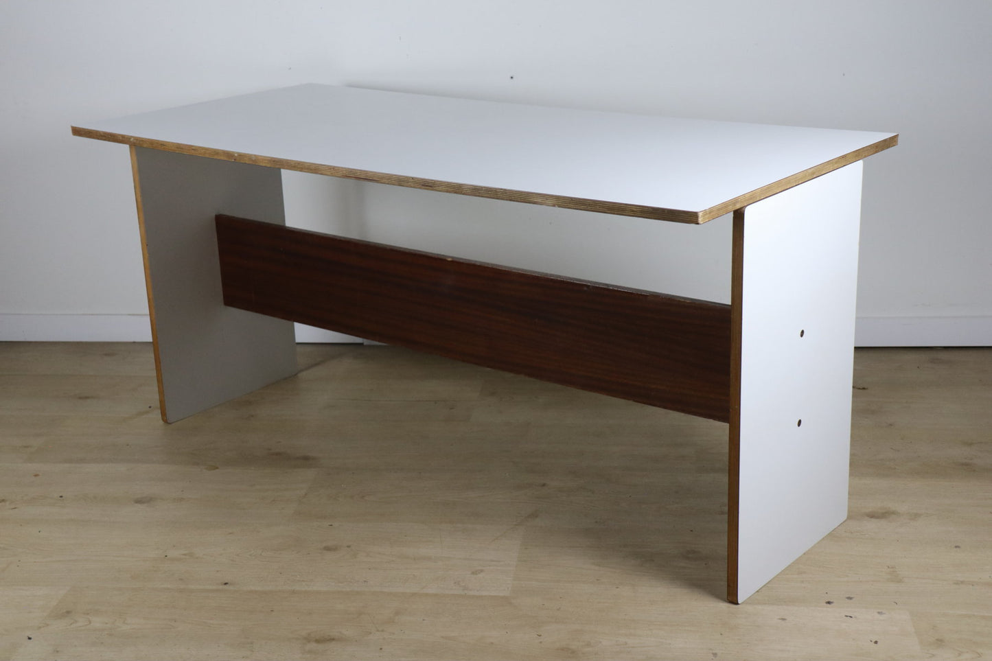 Table basse évolutive Pierre Guariche – La Plagne – Années 70