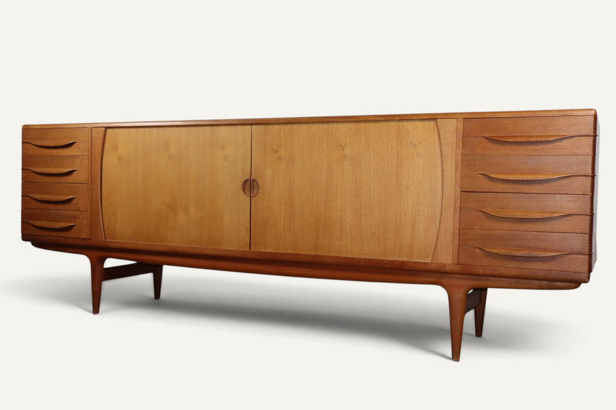 Enfilade scandinave en teck par Johannes Andersen pour Samcom – Années 60