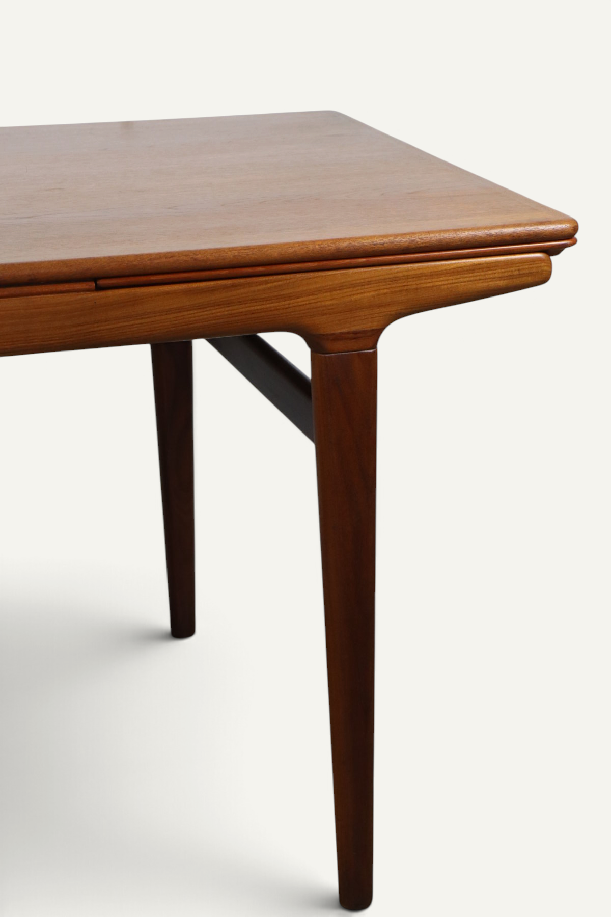 Table de repas scandinave extensible de Johannes Andersen en teck - 1960