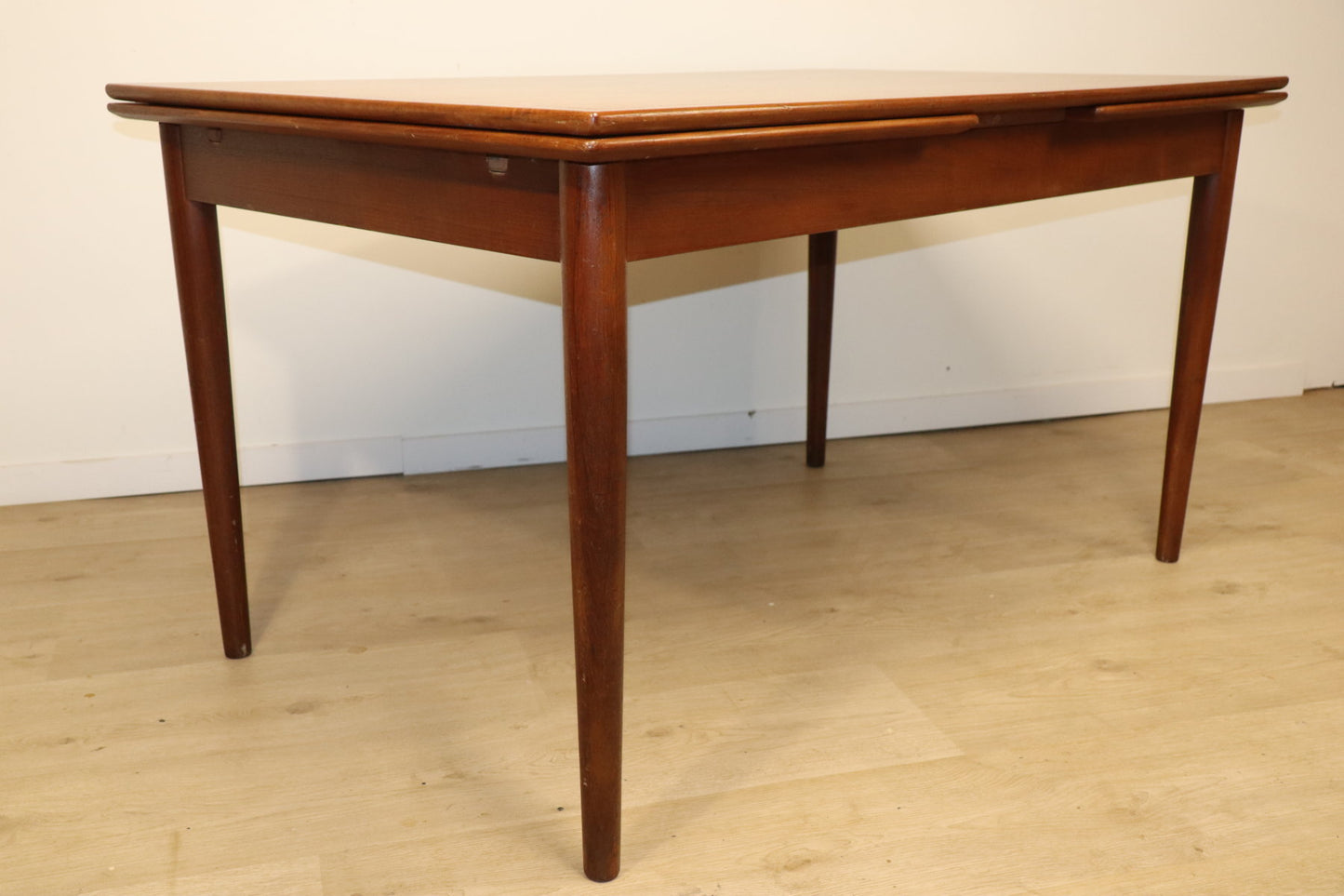 Table de repas extensible scandinave danoise en teck, 1960