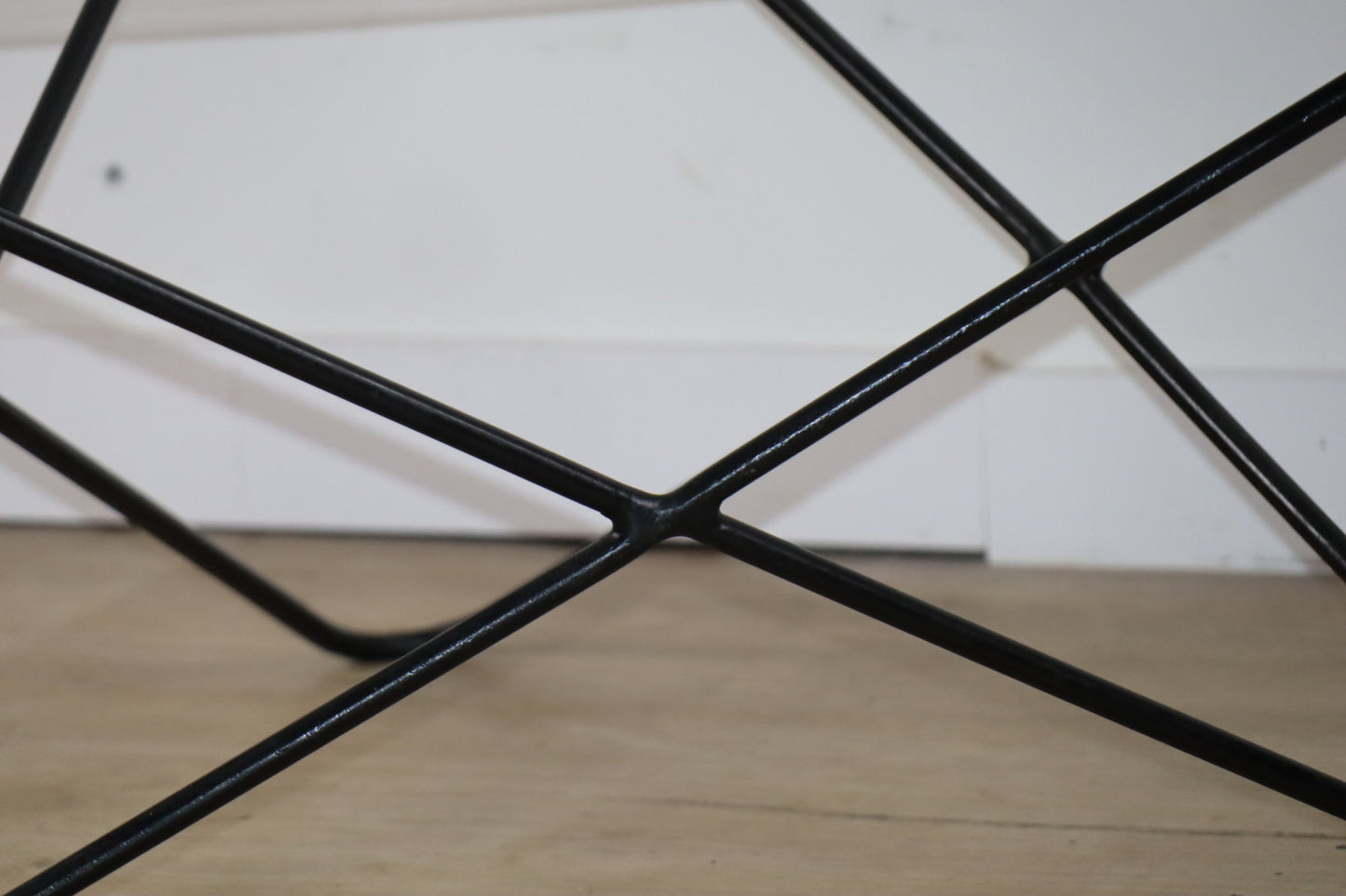 Table basse “Jasmin” par Florent Lasbleiz – édition Airborne, années 50