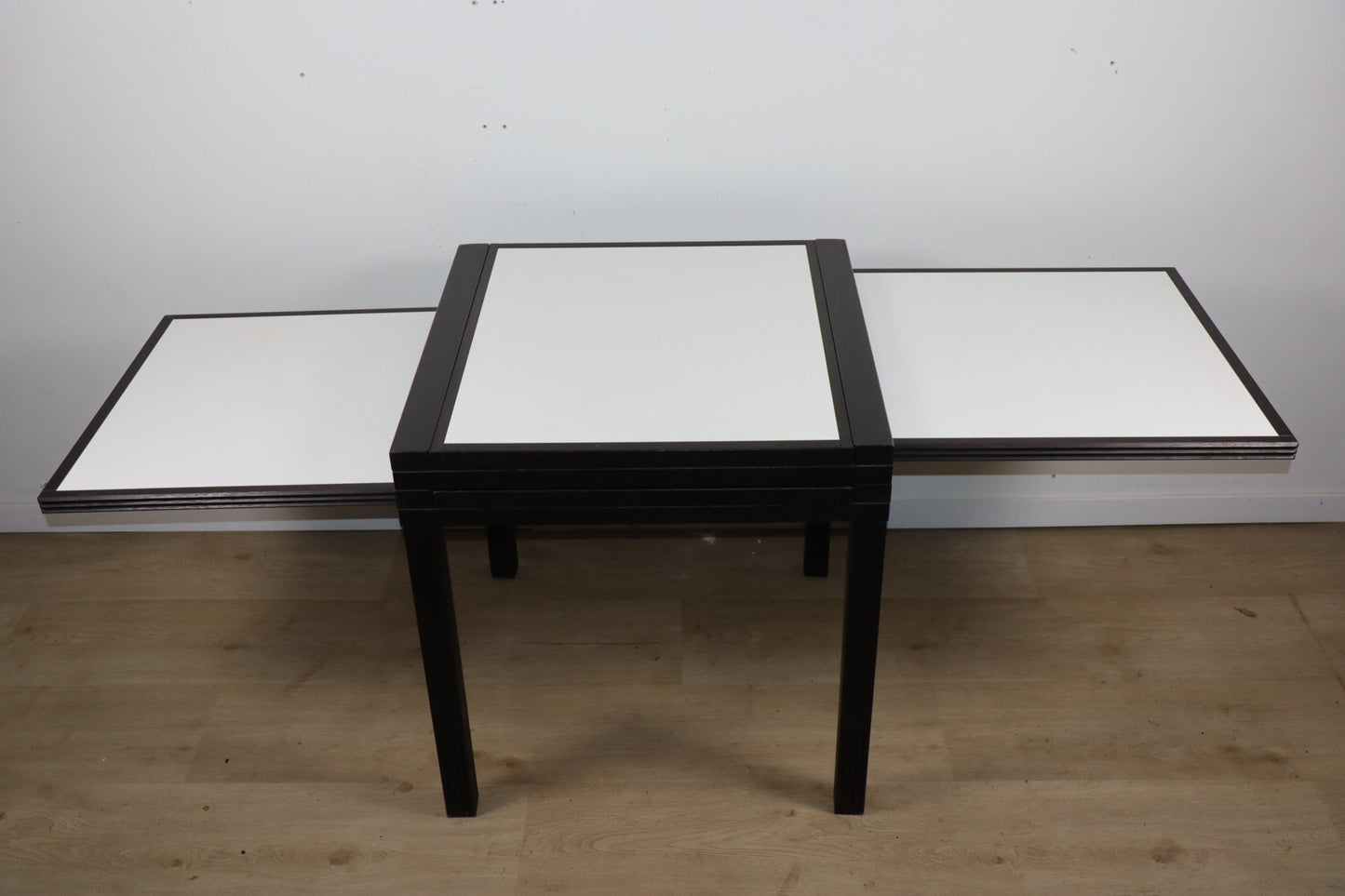 Table modulable bi-colore Bernard Vuarnesson - Années 80