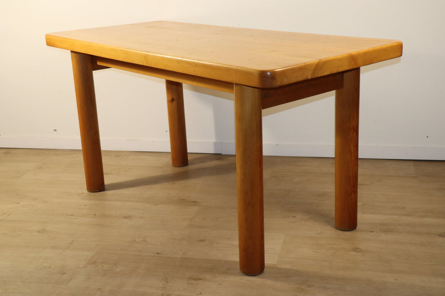Table René Martin en pin massif moderniste, 1960