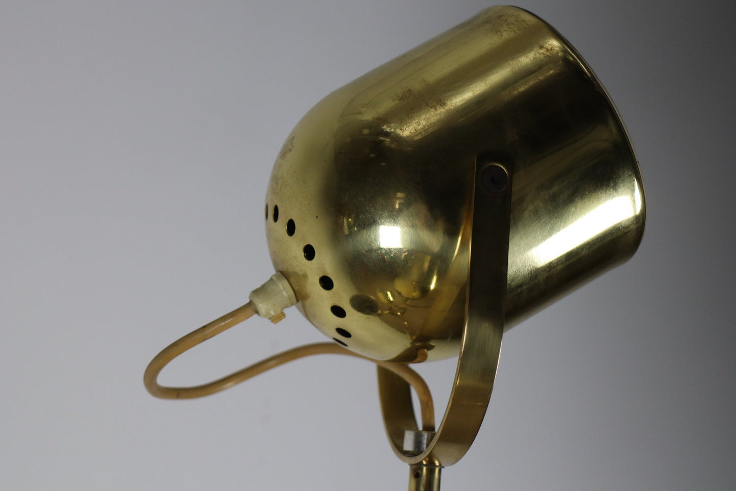Lampadaire vintage Goffredo Reggiani en métal doré - Années 70