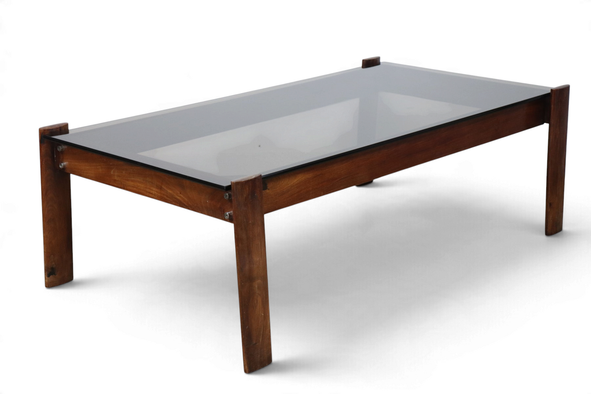 Table basse Percival Lafer en bois exotique et verre fumé – Brésil, 1970