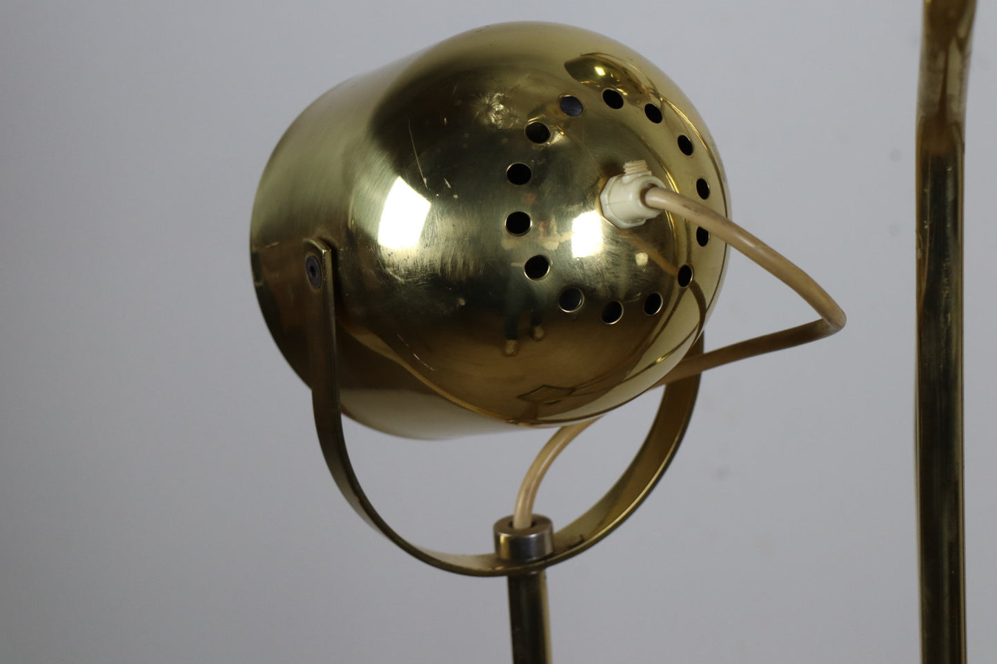 Lampadaire vintage Goffredo Reggiani en métal doré - Années 70