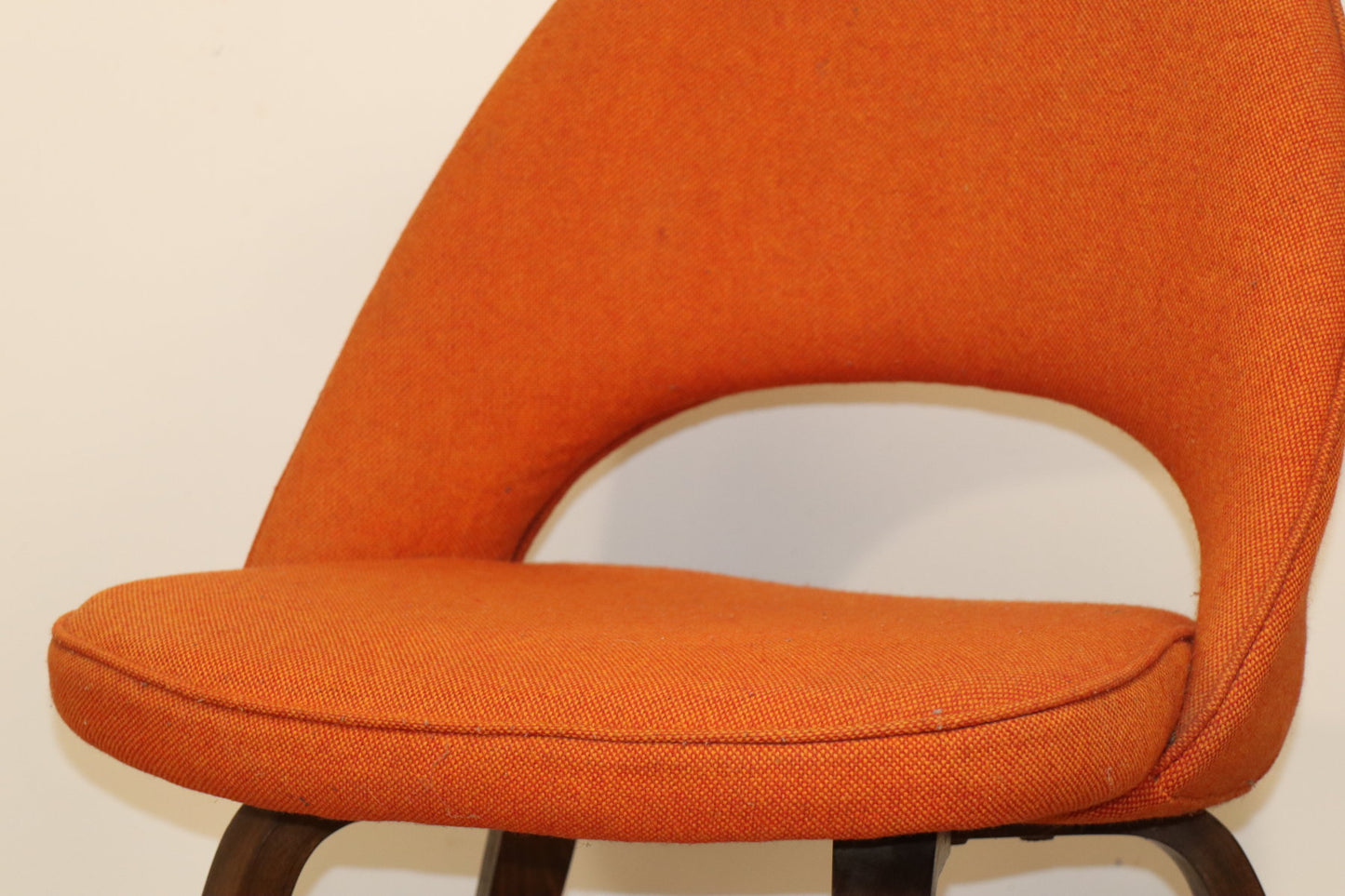 Chaise “Conference” par Eero Saarinen pour Knoll – 1950