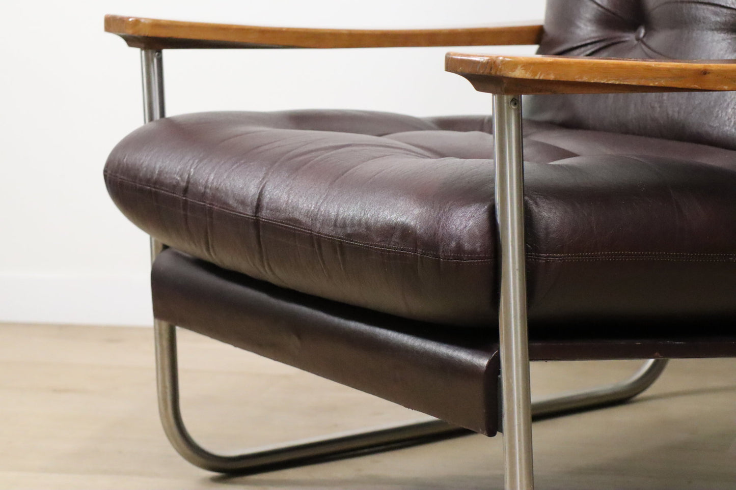 Fauteuil vintage style Bauhaus en skaï et métal, 1970