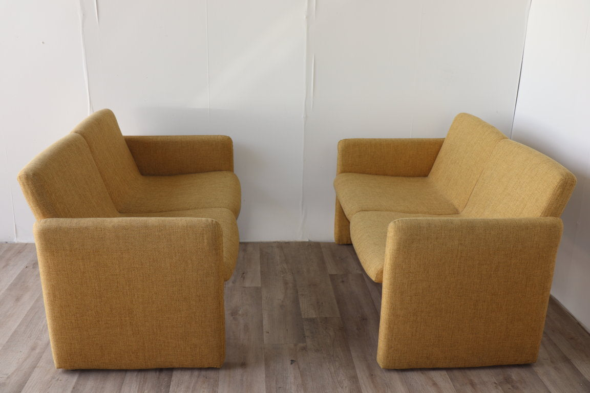 Paire de canapés vintage en tissu, 1970