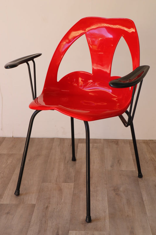 Chaise vintage en plastique rouge thermoformé et métal, 1970